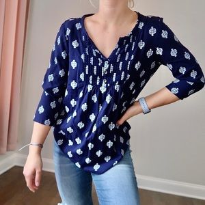 Patterned navy blouse